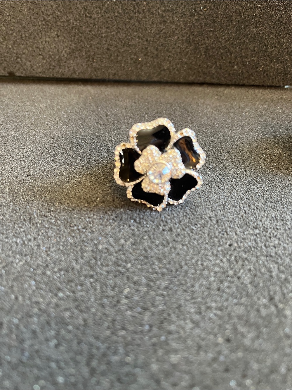 Lia Sophia Statement Rings. - Picture 7 of 8